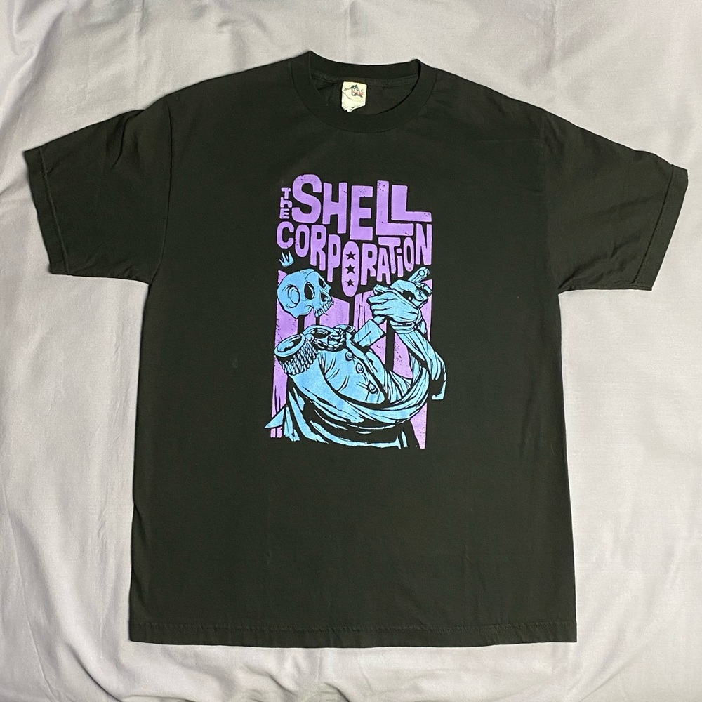 The Shell Corporation Graphic Band Tee